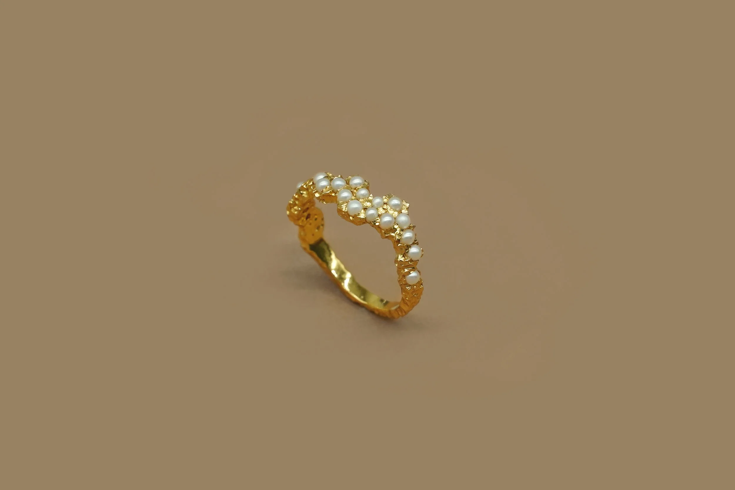 Pacharee Pearl Floret Cluster Band : Small