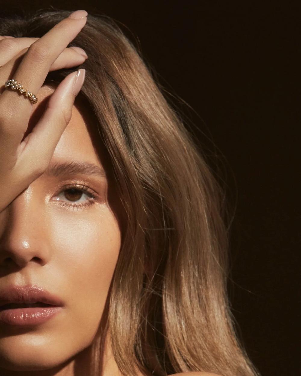 pacharee Pearl Floret Cluster Band : Small