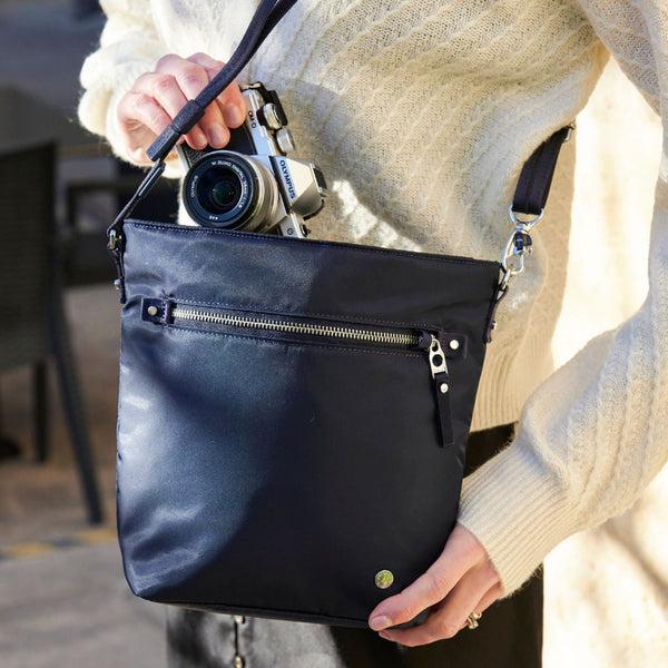 Pacsafe Pacsafe® W Anti-theft Crossbody