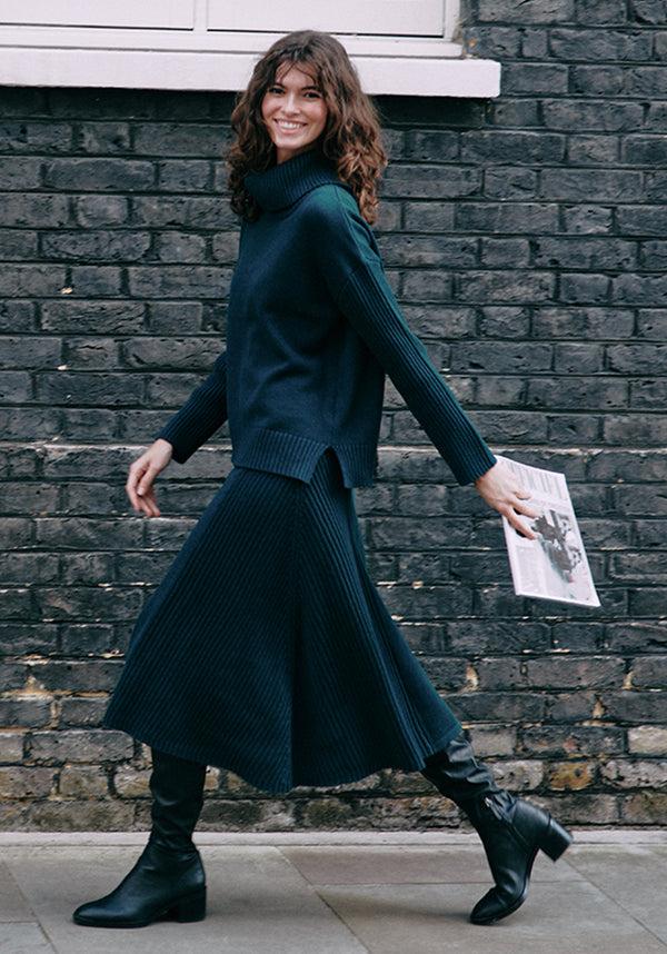 Paisie Knitted A-Line Midi Skirt With Ribbed Details