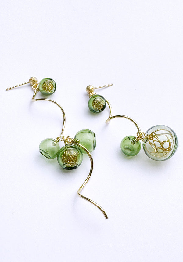 Paisie Asymmetrical Swirl Sphere Earrings