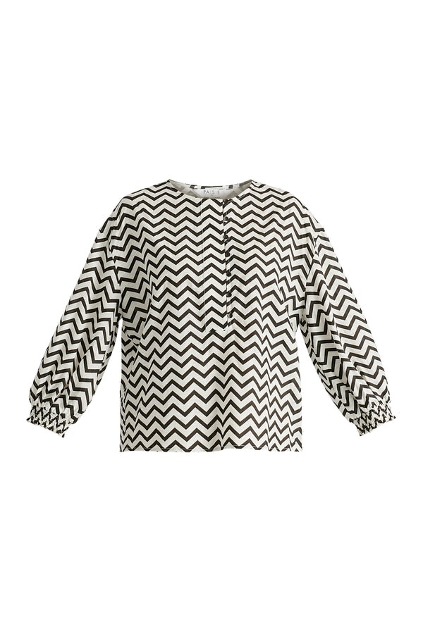 Paisie Buttoned Mid Sleeve Top In Zigzag Pattern