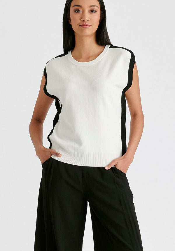 paisie Contrast Trim Round Neck Knit Top