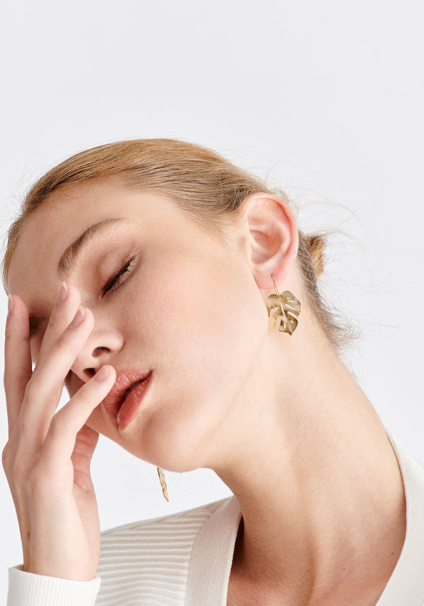 Paisie Dangling Leaf Earrings