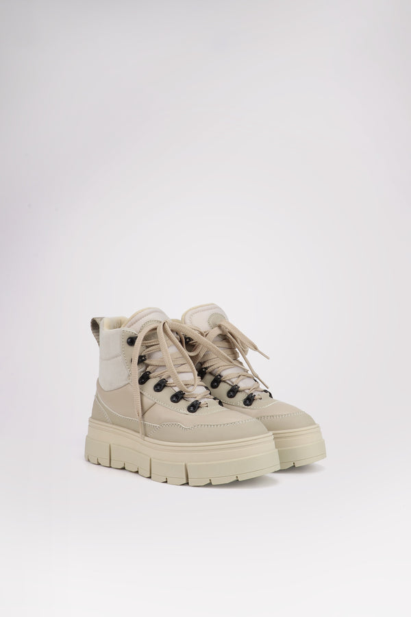 Pajar Canada Harper Mid Mlea Women's Boot W/Ice Grippers