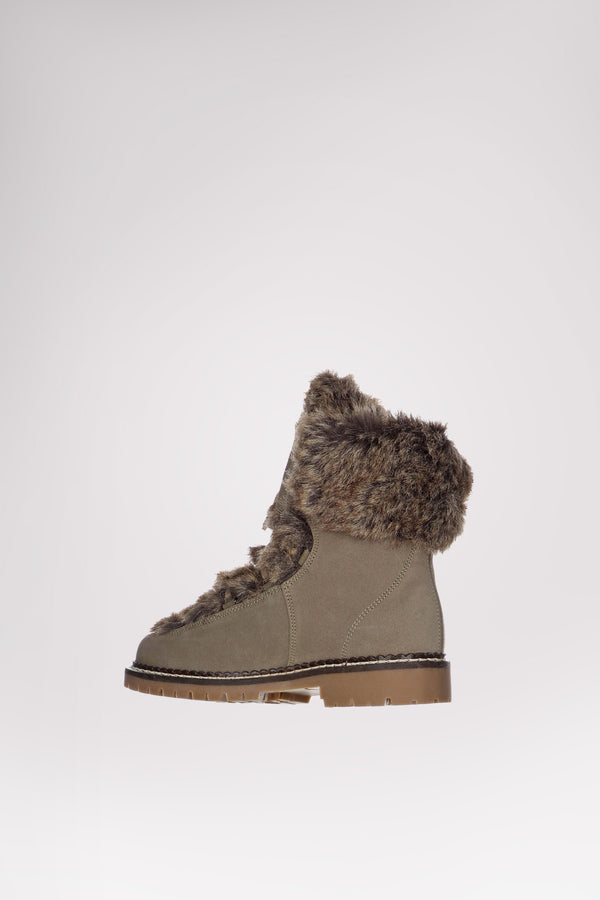 Pajar Canada Imola-Eco Women's Velvet Suede Boot