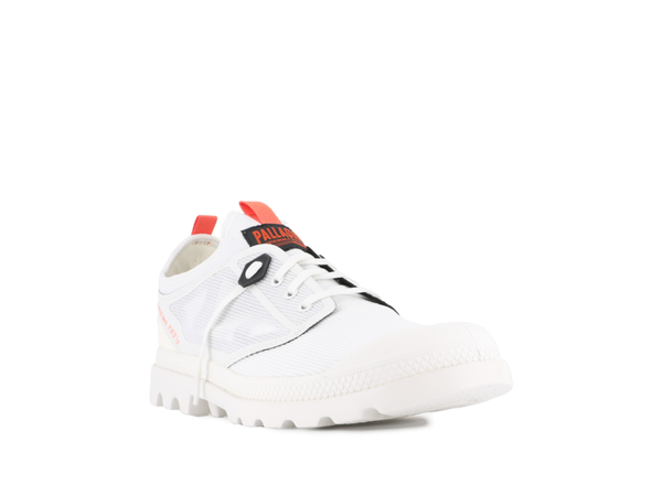 Palladium PAMPA LT TRAVEL LO VT STAR WHITE