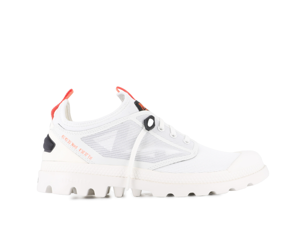 palladium PAMPA LT TRAVEL LO VT STAR WHITE