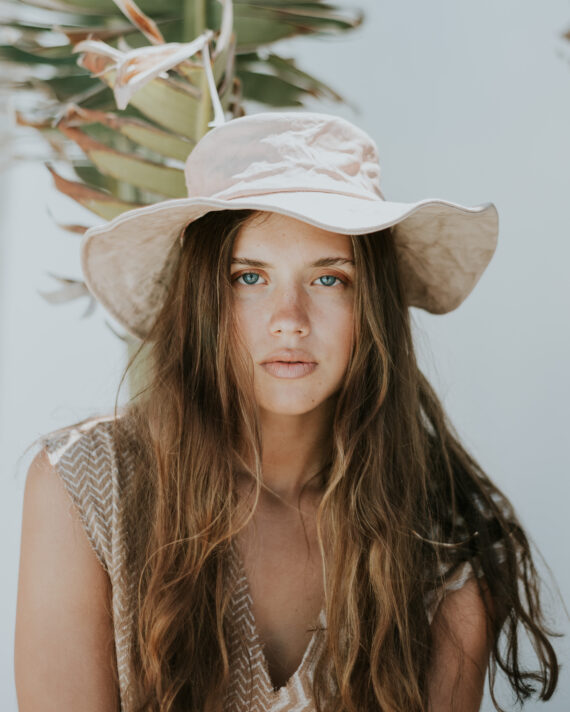 Pallas Nude Leather Hat