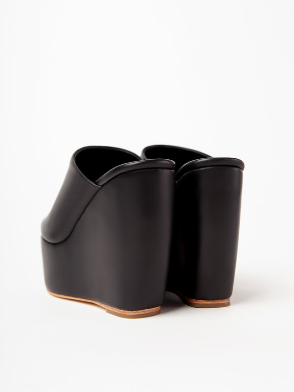 Paloma Barceló Idona | Nappa Black Planos