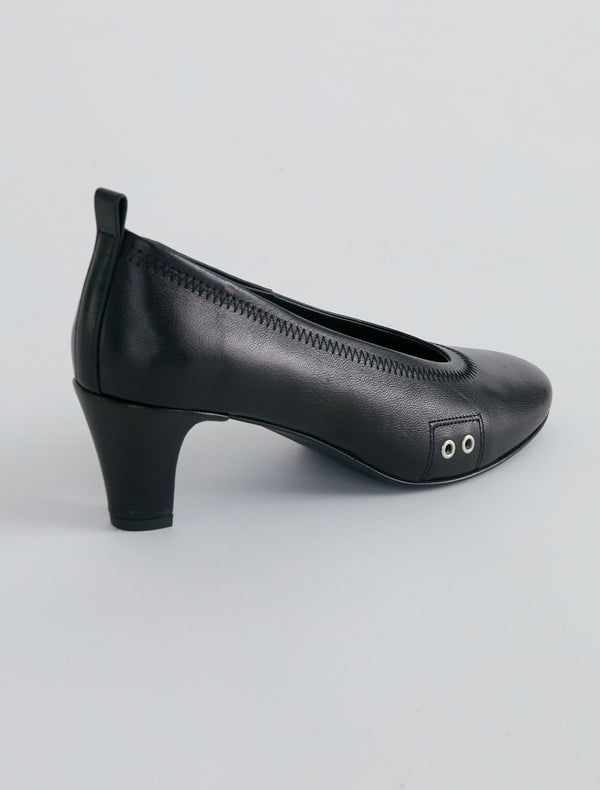 Paloma Wool Leather Pumps No 2577 / Uma