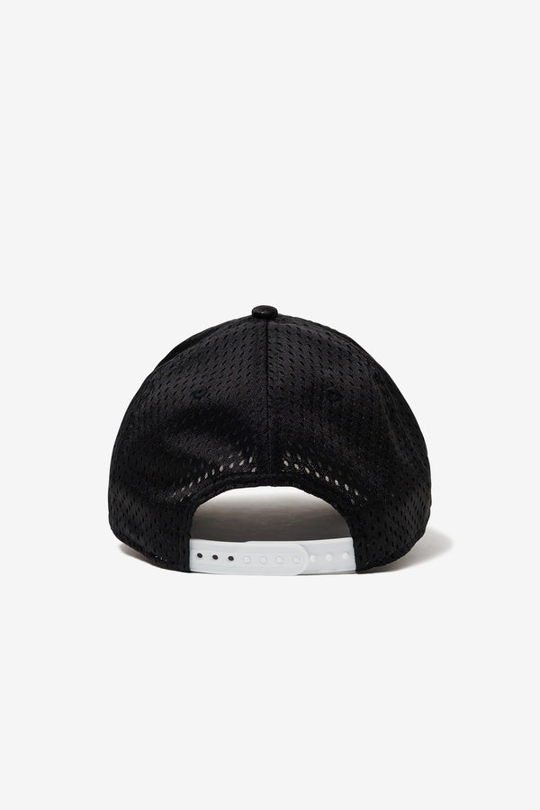Pam Perks And Mini 9FORTY CAP POLY. MESH. NEWERA® BLACK