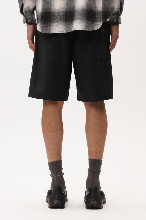Pam Perks And Mini A RUSSELL UNISEX SHORTS - BLACK