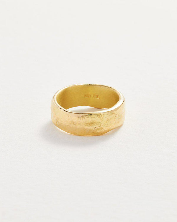 Pamela Love Caerus III