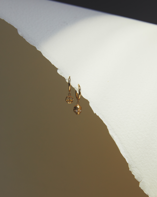 Pamela Love Memento Mori Huggie