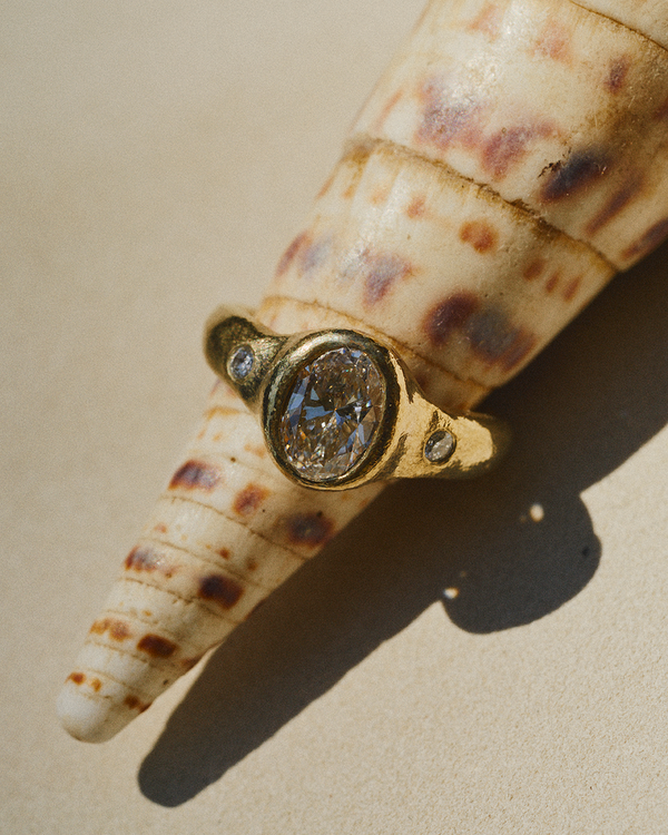 Pamela Love Oval Astraea