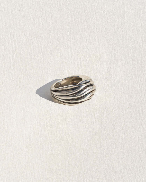 pamela love Wavy Baby Ring