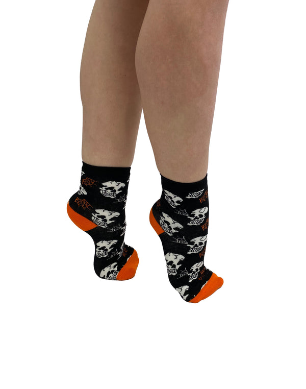 Pamela Mann Skulls And Webs Ankle Socks
