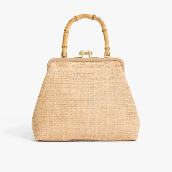 pamela munson The Lee