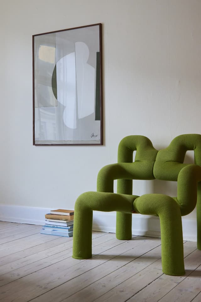 paper collective Aligned