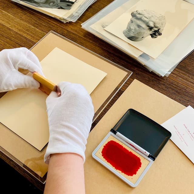 Paper Collective Hand And Shadow - Original