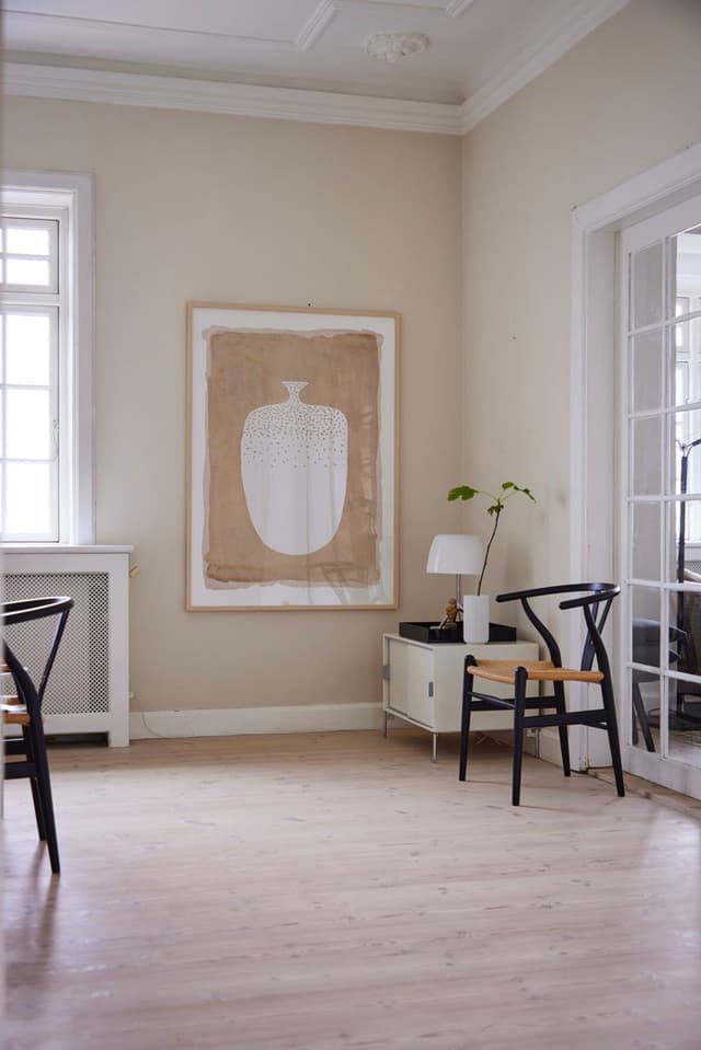 paper collective Sketch Vase 01