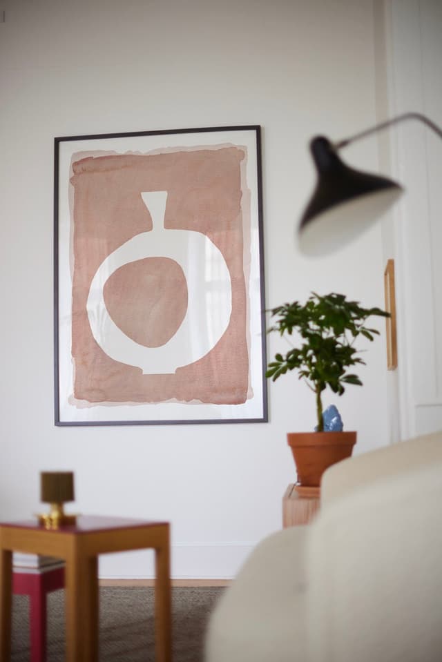 paper collective Sketch Vase 02