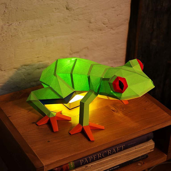 papercraft world Frog 3D Paper Model Lamp