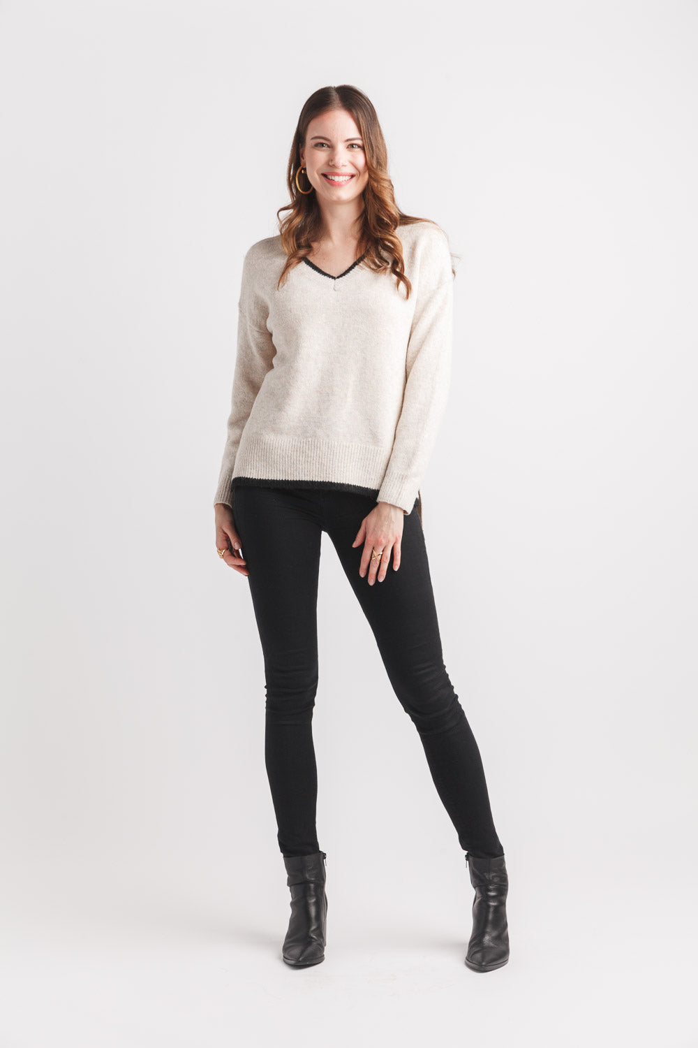 papillon V Neck Step Hem Sweater With Contrast Trim