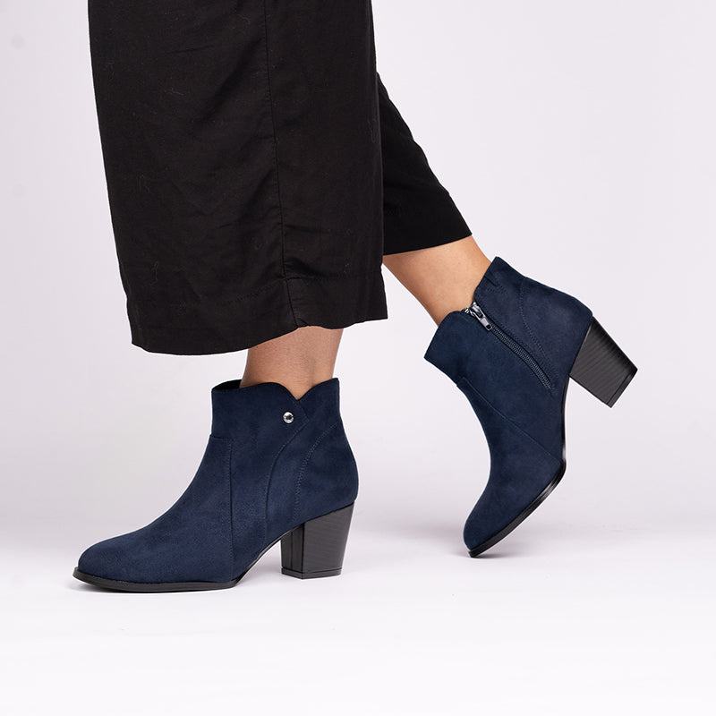 Paradox London Beatrice Wide Fit Ankle Boots Navy Wide Fit Ankle Boot