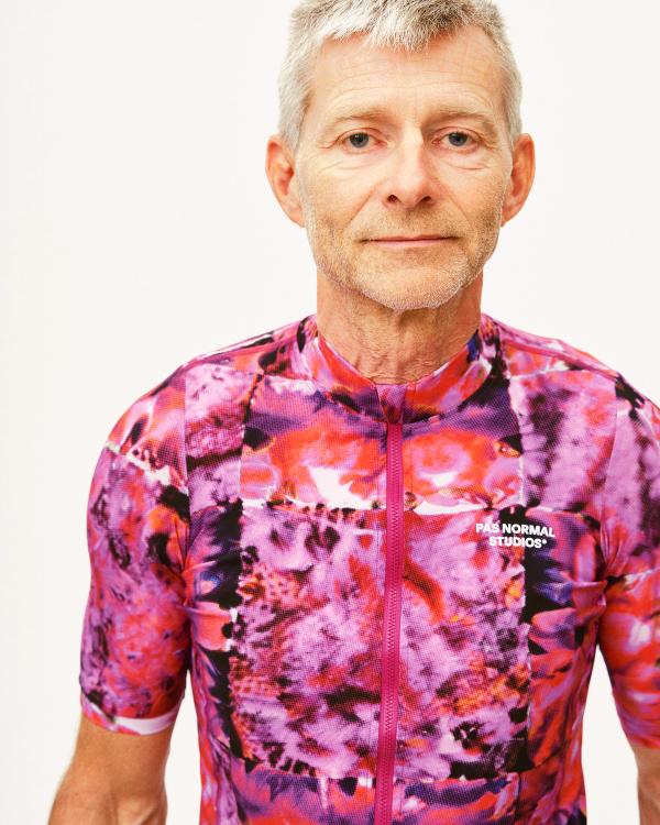 Pas Normal Studios Men's Essential Jersey