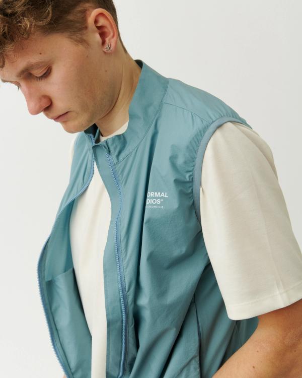 Pas Normal Studios Men's Off-Race Stow Away Vest