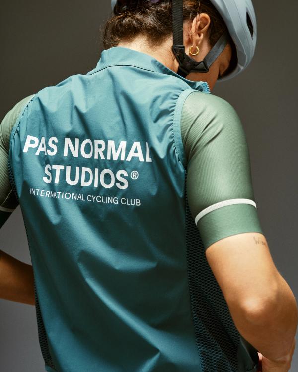 Pas Normal Studios Women's Mechanism Stow Away Gilet