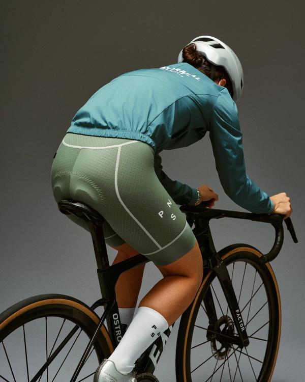 Pas Normal Studios Women's Mechanism Stow Away Jacket