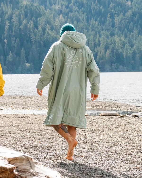 passenger Escapism Recycled Sherpa Lined Changing Robe