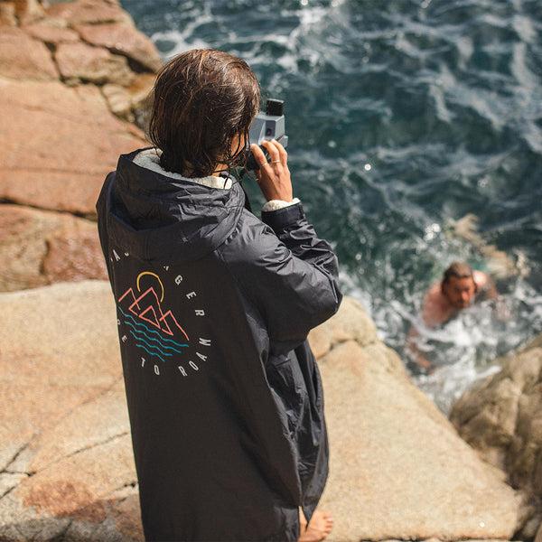 passenger Escapism Recycled Sherpa Lined Changing Robe