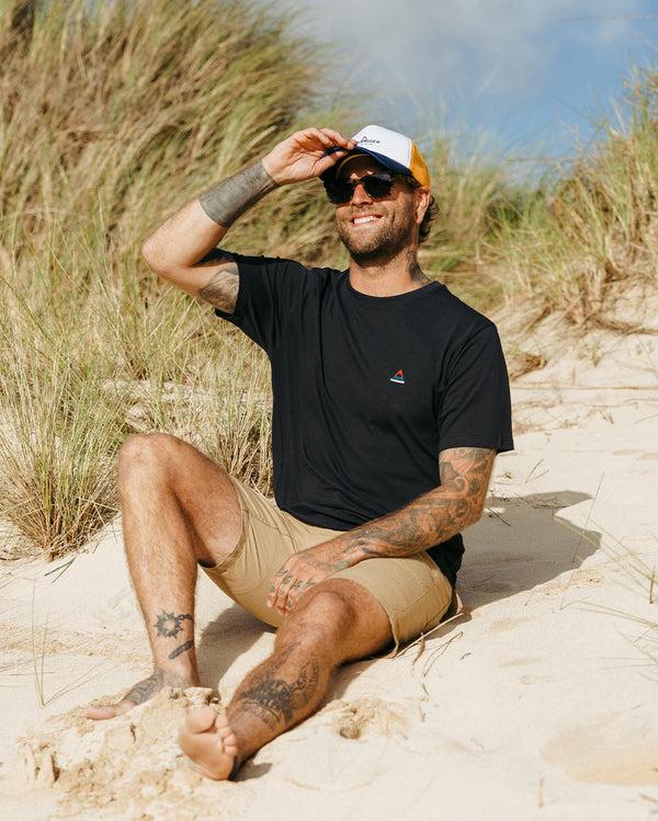 Passenger Men's Classic Logo Organic Cotton T-Shirt