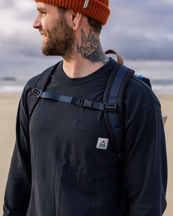 Passenger Men's Heritage Organic Relaxed Fit LS T-Shirt