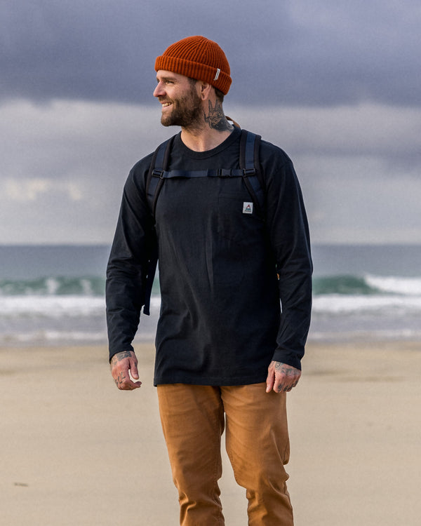 passenger Men's Heritage Organic Relaxed Fit LS T-Shirt