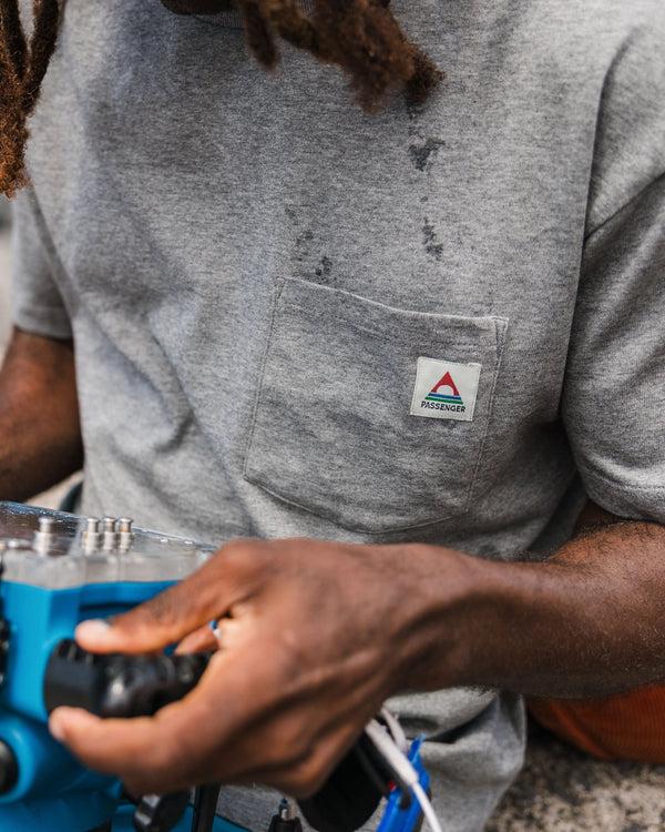 Passenger Men's Heritage Organic Relaxed Fit T-Shirt