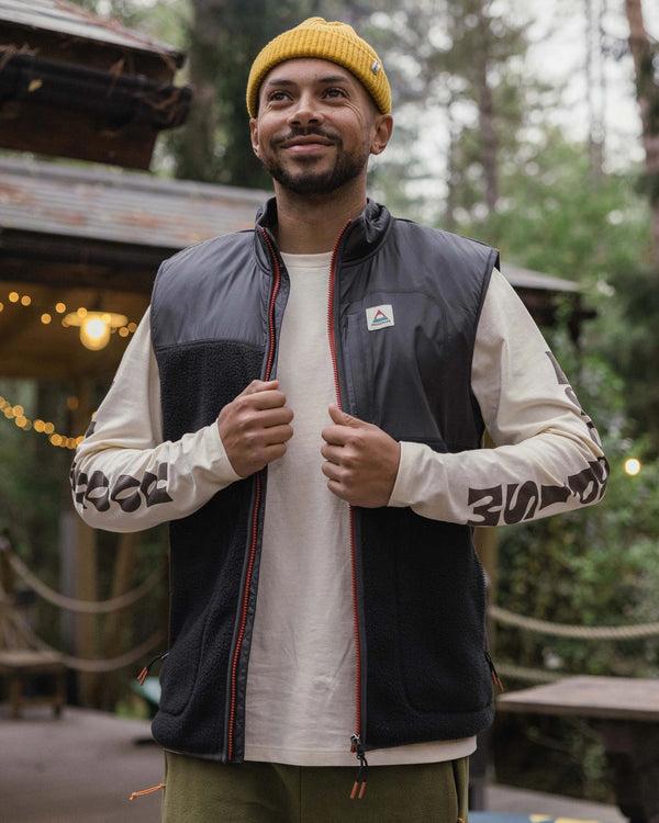 passenger Men's Offgrid Recycled Sherpa Fleece Vest