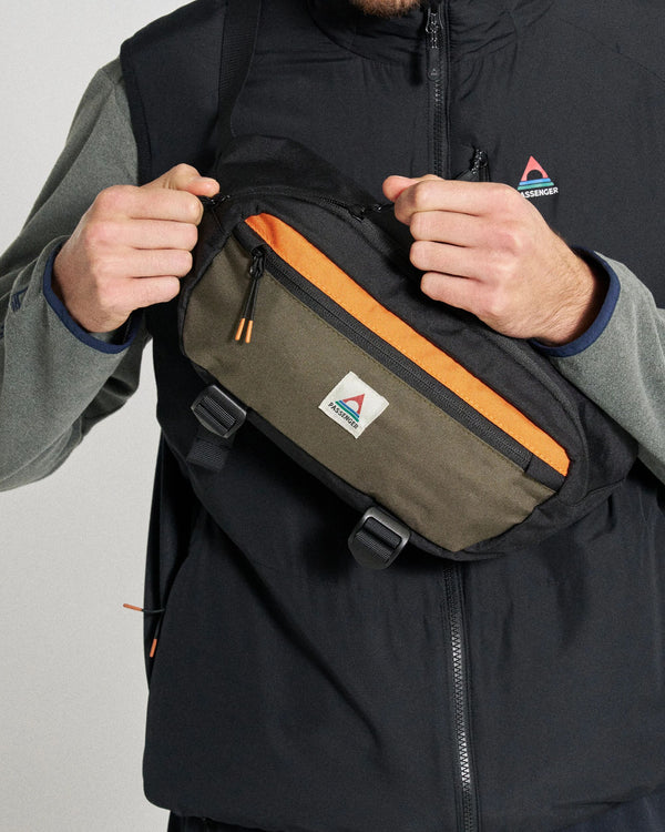 Passenger Boondocker Recycled Hip Pack