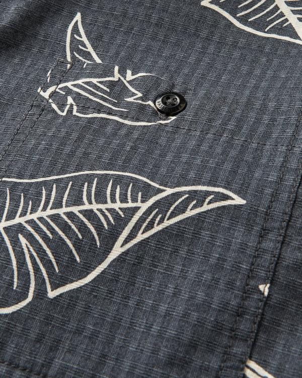 Passenger Men's Chill Textured Short Sleeve Shirt