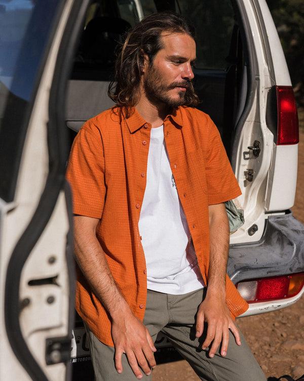 Passenger Men's Chill Textured Short Sleeve Shirt