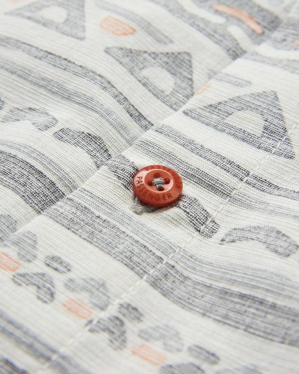 Passenger Men's Chill Textured Short Sleeve Shirt