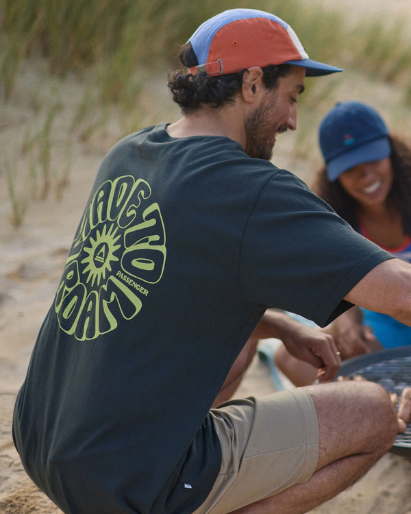 Passenger Men's Easy Days Recycled Cotton T-Shirt