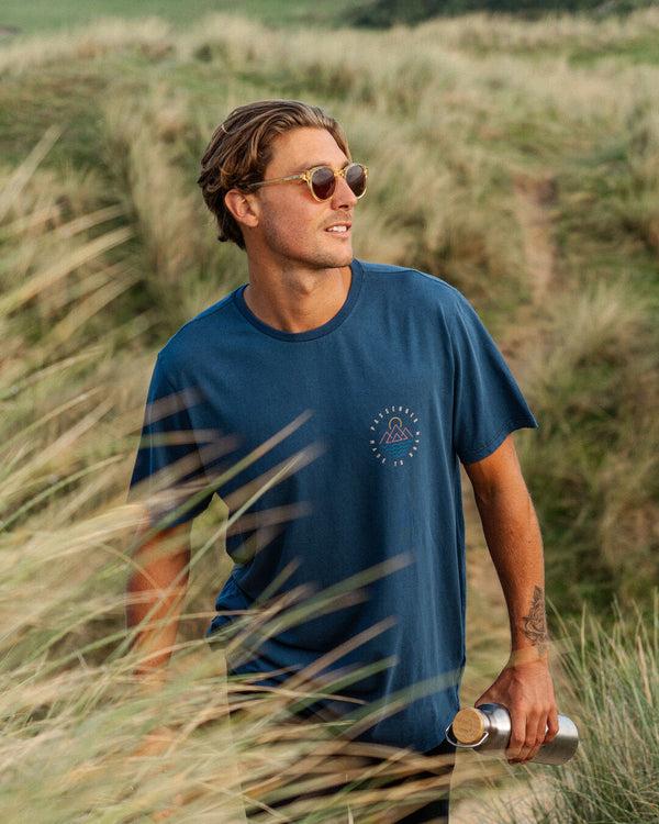 Passenger Men's Escapism Recycled Cotton T-Shirt