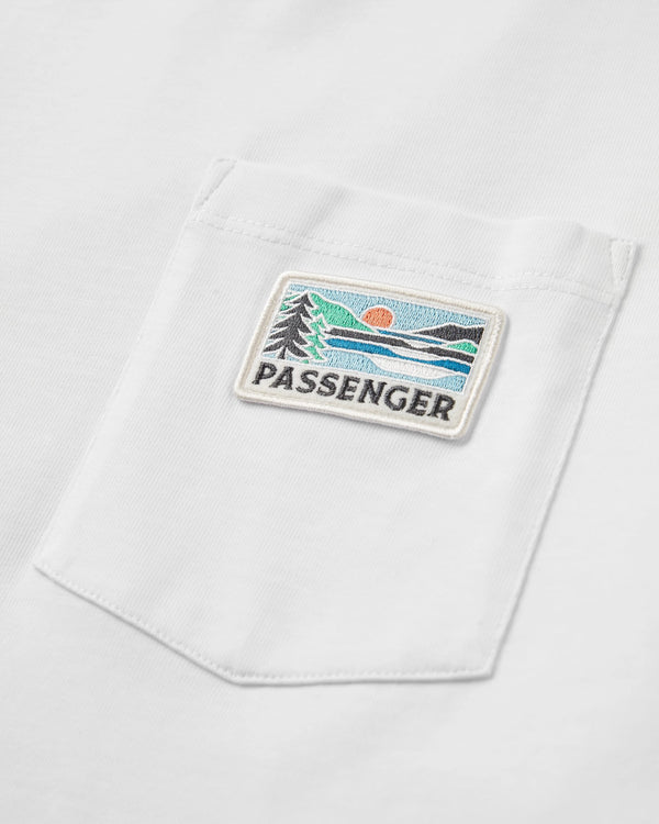Passenger Men's Roamer Patch Relaxed Fit T-Shirt