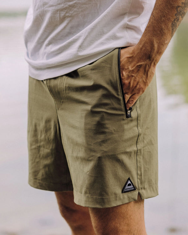 passenger Men's Traveller All Purpose Short