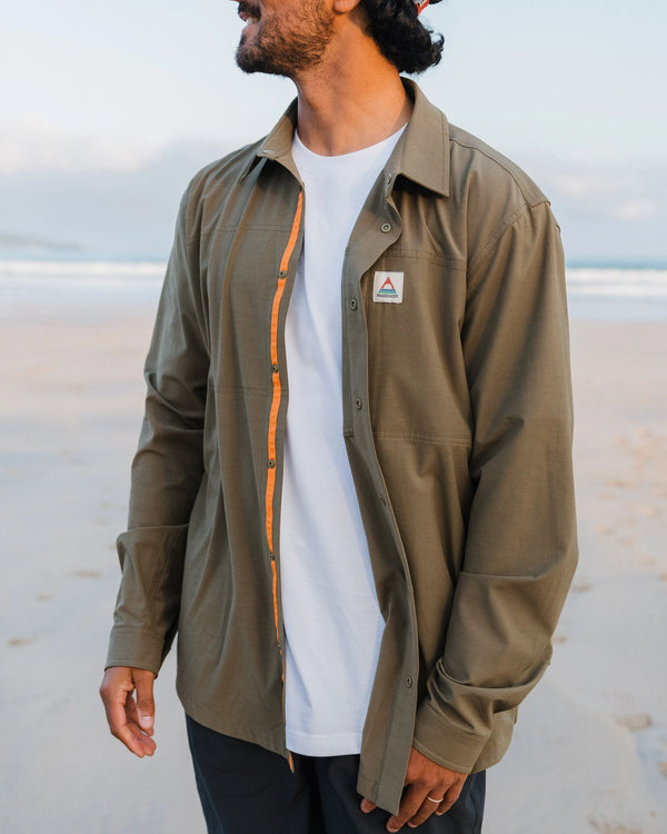 Passenger Men's Traveller Stretch Shirt